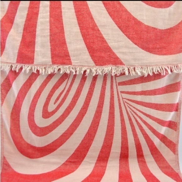 Wonderland 100% Organic Cotton with Eyelash Fringe Alice Red 2 Sides FLiPSiDE - Picture 6 of 10